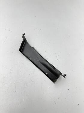8w0129617a Audi 2018-2024 A4 A5 S4 S5 - Intake Air Duct Guide Oem