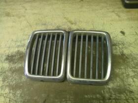 104-58215 Bmw Grille Convertible Center Fits 87-93 325i 160240