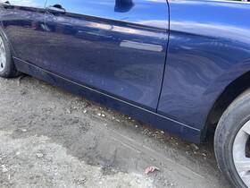 189.bm1d17 Bmw 2017-18 330i Right Rocker Moulding Blue Pc C10 2.0l At Awd 122k Xdrive 63901