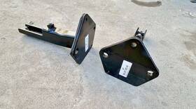 303137 Bmw E53 X5 Oem Trailer Hitch Frame Body Mounting Pegs Mounts 4.4i 4.6is 4.8is