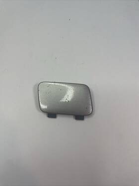 51117201202 Bmw 1 E83 Front Bumper Towing Eye Cover Cap Oem