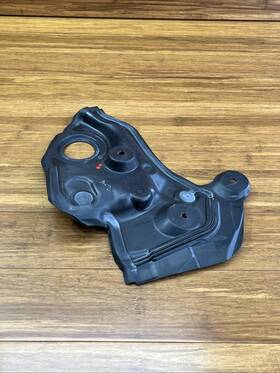 51717424947 Bmw 2019 - 2025 X7 G07 Front Left Lower Engine Firewall Compartment Oem