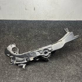 7154724 Bmw 07-10 Oem E92 E93 328 335 Right Passenger Headlight Bracket Carrier Mount