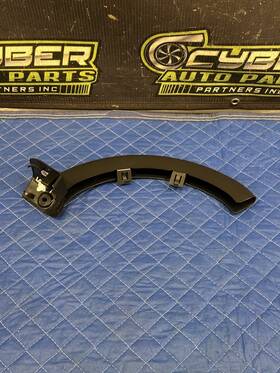 7430624 Bmw 2024 M3 M4 G80 G82 Right Trunk Hinge Cover Oem