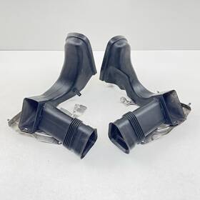 7899787 Bmw 06-10 M6 E63 E64 Left And Right Front Brake Air Duct Pair With Brackets Oem