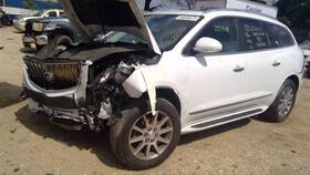 176.gm4a16 Buick Enclave 2016 High Mounted Stop Light 829479