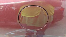 177.gm4a09 Buick Fuel Filler Door Flap For 2009 Enclave Mrn Paint Code-301m