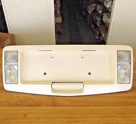 10387217 Cadillac 2004-2009 Srx License Plate Pocket With Handle Back-up And Lamps