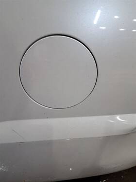 177.gm6i07 Cadillac 2007 Escalade Ext/extended Fuel Filler Door Sku#4380628