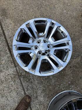 20939951 Cadillac 15-20 Yukon Tahoe Sierra Escalade 22 Inch Chrome Alloy Rim Wheel Oem