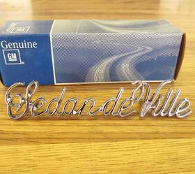 9881197 Cadillac Show Quality Nos 1972-3 And 1977-84 Inch Sedan Deville Roof Script Emblem