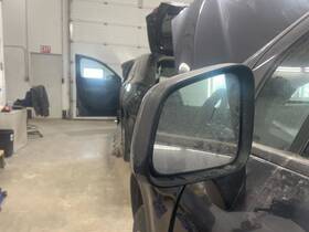128-04695l Chevrolet Driver Left Side View Mirror Power Non-heated Fits 15-16 Trax 861759