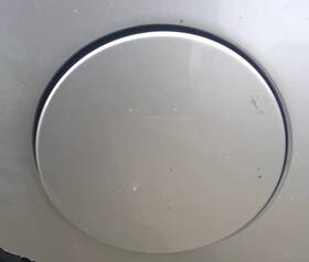 177.gm1p19 Chevrolet Fuel Filler Door Round Gas Cap Gan Silver 14 15 16 17 18 2019 20 21 Chevy Impala