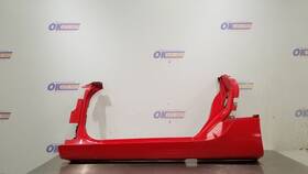 189.gm1y00 Chevrolet 2000 Chevy Corvette C5 Hard Top Rocker Panel Moulding Side Skirt Left Driver Red