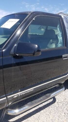 120-05722el Chevrolet Truck 99 Chevy Tahoe Power Door Front Left Driver Black