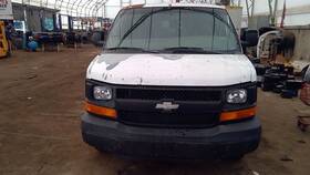 128-02558l Chevrolet Truck Driver Side View Mirror Single 5 Bolt Fits 96-07 Express 1500 Van 6757345
