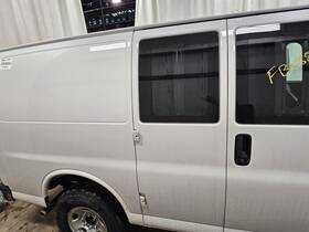 130.gm8u25 Chevrolet Truck Express25 2025 Rear Side Door 3168099