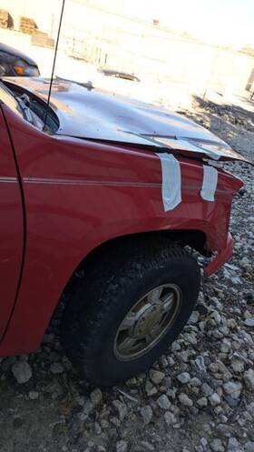 176.gm8f04 Chevrolet Truck Colorado 2004 High Mounted Stop Light 1003340