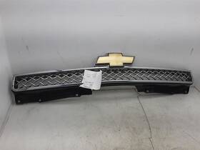 22830013 Chevrolet Truck Grille Black With Chrome Surround Upper 07-14 Suburban 1500