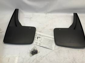 565.gm8c13 Chevrolet Truck 07-14 Tahoe Front Molded Splash Guards Mud Flaps Set Of 2 T