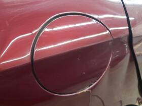177.ch1l16 Chrysler Fuel Filler Door Flap For 2016 200 Assy Red