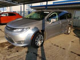 68228674ab Chrysler Pacifica 2022 Door Moulding Front 10573400