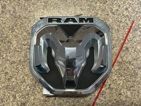 1208-01383b Dodge 15-19 Ram 1500 Rear M Emblem Chrome Oem Lkq
