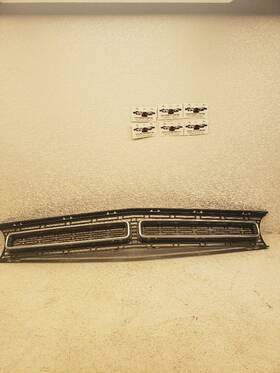 15la-116aa Dodge 2015 2016 2017 2018 2019 Challenger Front Grille Oem