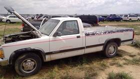 118-00393l Dodge Truck Driver Left Hood Hinge Fits 87-96 Dakota 379143