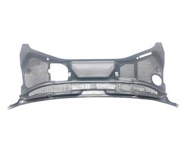 3w8819415 Exotic Vehicles 2013-2019 Bentley Flying Spur 4w 223b Front Windshield Vent Panel Cowl