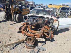 104-01175 Ford Grille Center Fits 67 Thunderbird 191355