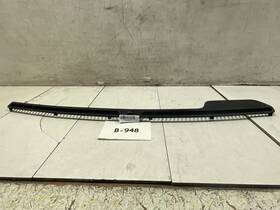 123.fd1o19 Ford 2019 Taurus Sel Front Dash Defrost Cowl Panel Air Vent Grille Oem