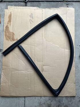 Fl3z-1521596-h Ford 34 1521596 2015-2020 F150 Front Left Driver Door Window Run Channel Oem