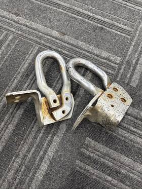 7c34-17a954-ab Ford 2008-2010 F250 F350 Super Duty Front Tow Hooks Set Pair With Bolts Oem Chrome