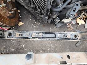 8w1t-18c815-cb Ford 2003-2004-05-2006-07-2008-09-2010-2011 Lincoln Town Car Lower Radiator Support