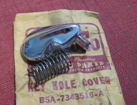 B5a-7343516-a Ford B5a7343516a Nos 1955-1956 And Mercury Right Door Lock Hole Cover