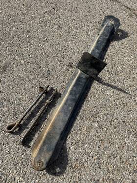 C7tz-1443-b Ford Original 1967-1972 Truck Under Bed Spare Tire Carrier Bracket F250 F350