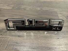 Fl3z-16720-b Ford Used 15-17 F-150 Xl Left Driver Fender Emblem Nameplate Oem