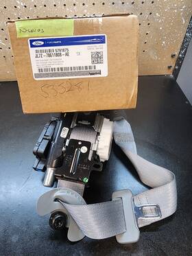 Jl7z-78611b08-ae Ford 18-20 Lincoln Navigator Passenger Seat Belt Gray Oem#