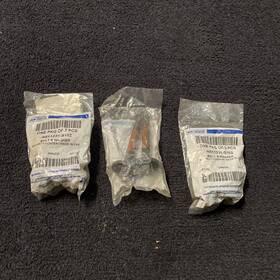 N811231-s102 Ford Lot Of 6 Bolt And Washer Nos