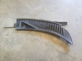 123.fd8e15 Ford Truck Right Windshield / Hood Cowl Vent Panel Fits 15 16 17 Expedition