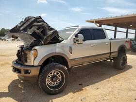 176.fd8m18 Ford Truck F250sd 2018 High Mounted Stop Light 4336171