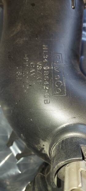 Hl34-9b642-cb Ford Truck Cl34-9c623-ab F150 Air Intake Hose Pipe 3.5l