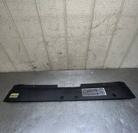 25976455 General Motors 2007-2014 Gm Yukon Suburban Tahoe Upper Radiator Cover Oem