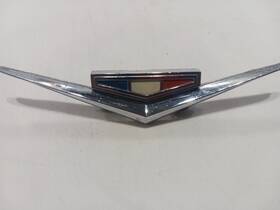 3791999 General Motors 1962 Chevy Car Right Front Fender Emblem Gm# Original With Pins And Nuts