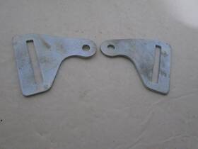 Id54-300 George Gayle C-1 Corvette 1956-1962 Seat Belt Retainer Ham Bones 1 Pair Original