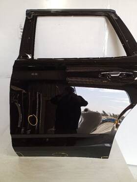 130-10397bl Gm Damage Black Left Rear Side Door From 2023 Chevrolet Tahoe 10916213