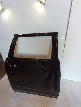 130-10503ar Gm Damage Black Right Rear Side Door From 2022 Gmc Yukon Xl 1500 10610439