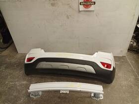 190.gm1g22 Gm White Rear Bumper From 2022 Chevrolet Trax 10049987