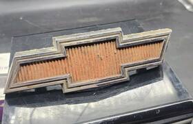 3893742 Gm 1967 1968 67 68 Oem Chevy Truck Bowtie Grill Emblem # C10 K10 Chevrolet